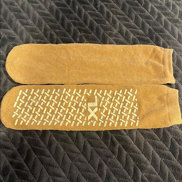 Mens Tan Non-Slip Socks (xl) - Picture 1 of 2